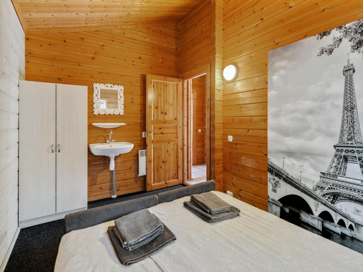 Luxurious Chalet In Guelders By The Forest Hulshorst Zewnętrze zdjęcie